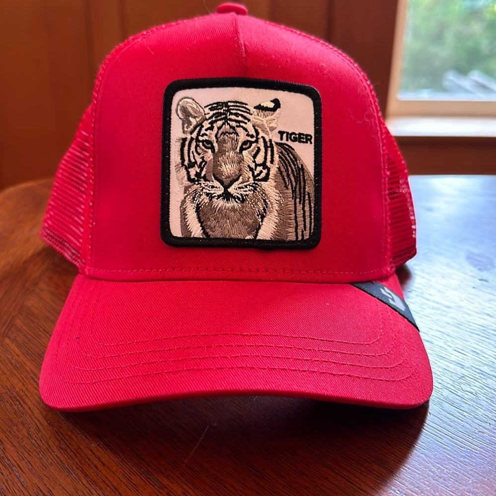 Goorin brothers lion trucker hat NWOT